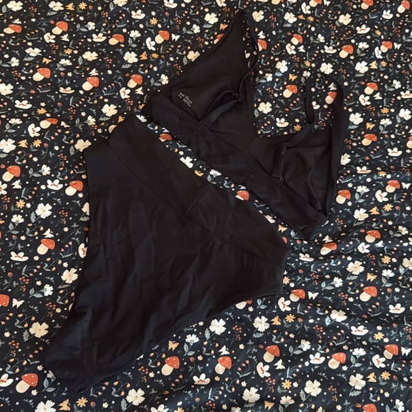 aerie scoop triangle bikini and high rise cheeky bottom swim set - Picture 9 of 9